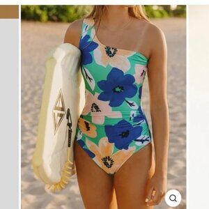 Nani Swimwear NEW Sea Floral Cascade One-Piece Swimsuit Size L